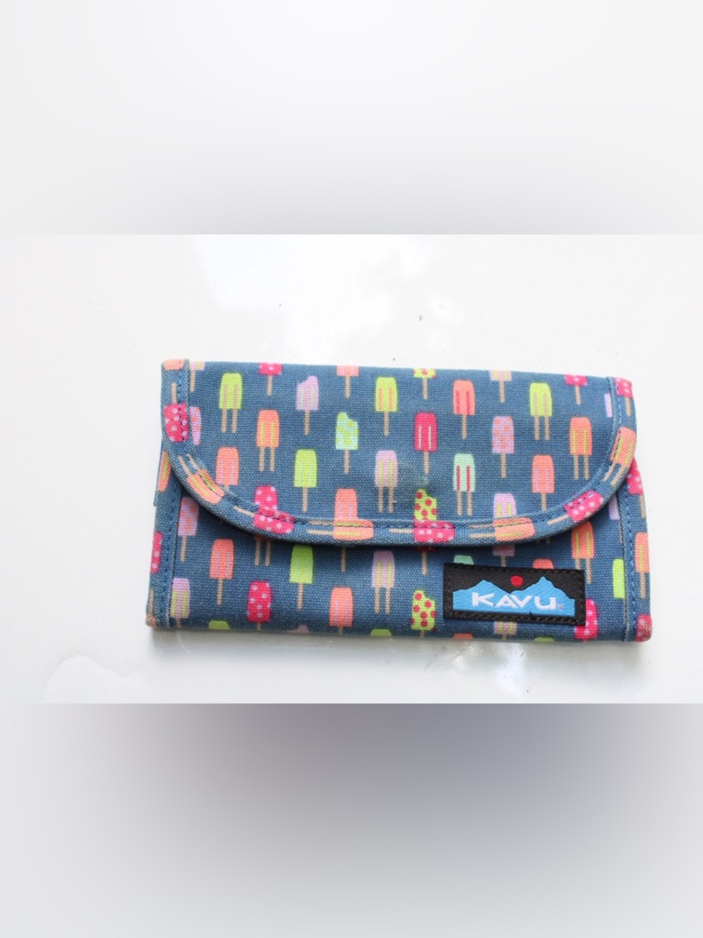 Kavu tri-fold wallet